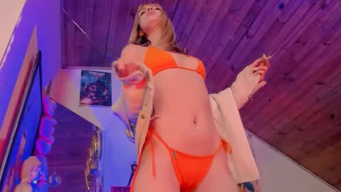 Snapshot of kyliekandy chatting on 02/17/26, 12:18 online show from 02/17/26, 12:18