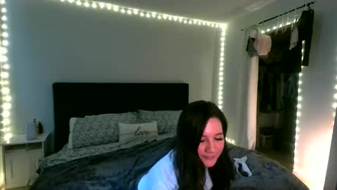 Snapshot of kylienotjenneer chatting on 03/22/26, 07:06 kylie not jenner online show from 03/22/26, 07:06