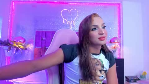 Kylie online show from 10/16/25, 04:57