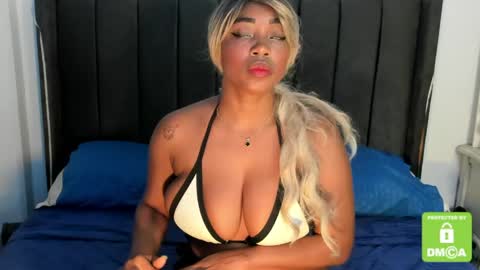 Snapshot of kyliewhiteboobs chatting on 04/12/26, 06:57 kylie white boobs online show from 04/12/26, 06:57
