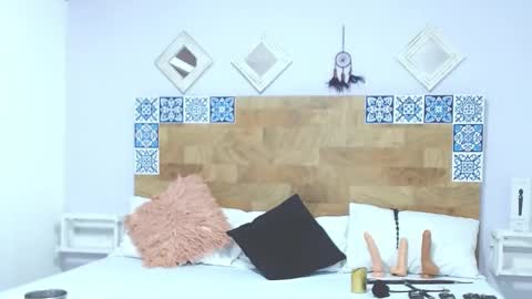 Kylie online show from 01/27/25, 02:24