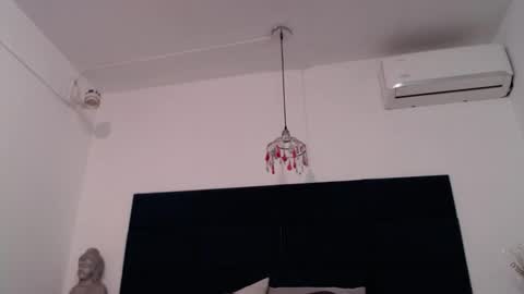 Kylie online show from 03/10/25, 10:59