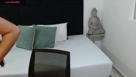 Kylie online show from 10/06/25, 10:02