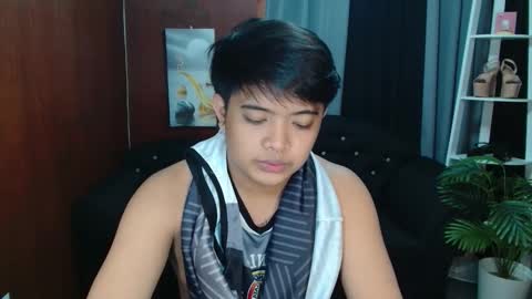 Snapshot of kyll_collins chatting on 11/07/25, 08:25 kyll_collins online show from 11/07/25, 08:25