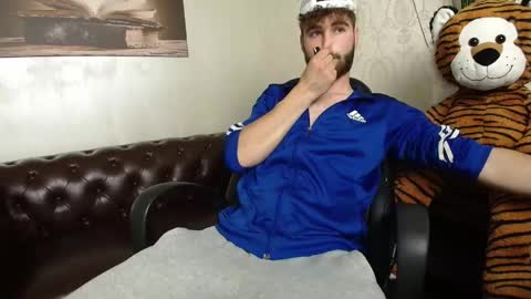KyloEast online show from 06/03/26, 04:04