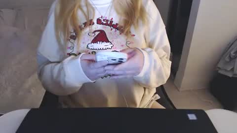 Snapshot of kymchi chatting on 11/24/25, 10:53 Check Out My NSFW OnlyFans Link On Bio online show from 11/24/25, 10:53