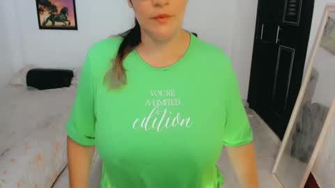 Snapshot of kyome360 chatting on 12/31/24, 10:56 kyome360 online show from 12/31/24, 10:56