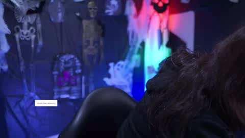 Kyomi online show from 10/11/25, 12:36