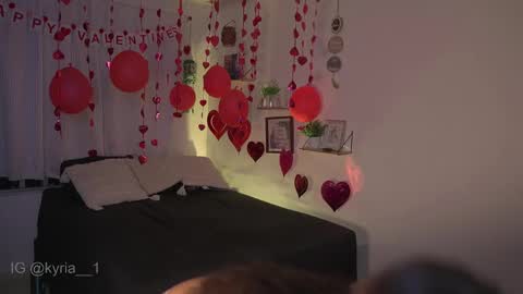 schedule 300 pm - 1100pm colombia time online show from 02/16/25, 05:26