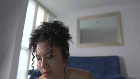 schedule 300 pm - 1100pm colombia time online show from 03/06/25, 09:20