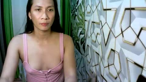 kyutshyne online show from 04/25/26, 09:12