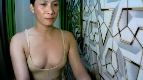 kyutshyne online show from 04/25/26, 06:05