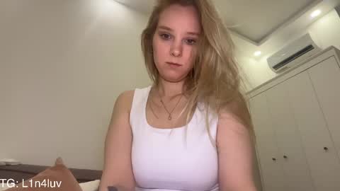 lina online show from 04/28/26, 04:34