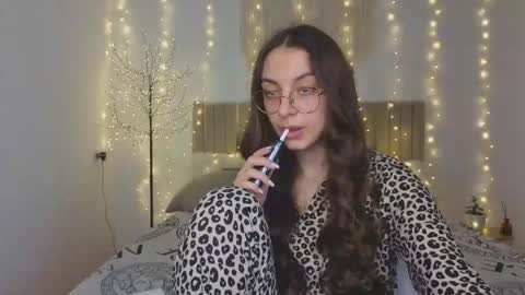 Margo  online show from 12/15/25, 02:32