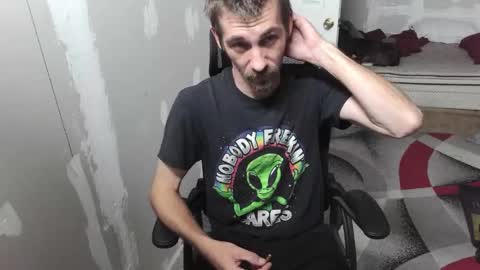 Snapshot of l1v1nth3dr3am chatting on 09/21/25, 03:30 l1v1nth3dr3am online show from 09/21/25, 03:30