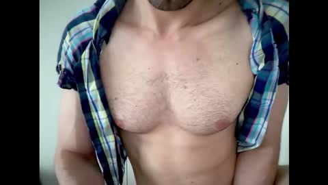 Snapshot of l3xxius chatting on 10/25/25, 02:13 Alex online show from 10/25/25, 02:13