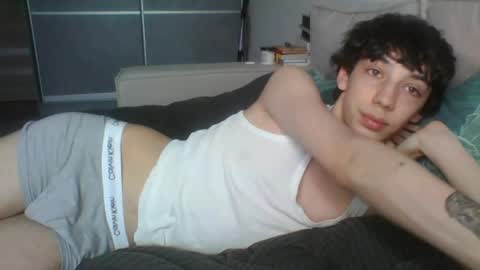 Snapshot of l8199 chatting on 04/28/26, 03:17 liam online show from 04/28/26, 03:17