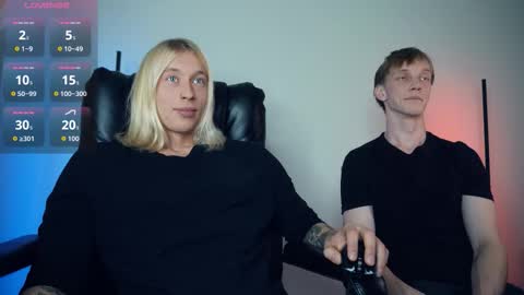 Snapshot of l_adonis_l chatting on 10/23/25, 06:02 Adonis online show from 10/23/25, 06:02