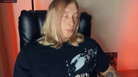 Snapshot of l_adonis_l chatting on 01/07/26, 06:05 Adonis online show from 01/07/26, 06:05