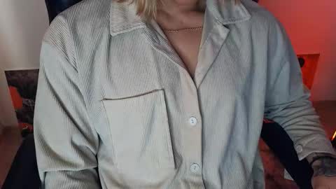 Snapshot of l_adonis_l chatting on 03/21/26, 07:35 Adonis online show from 03/21/26, 07:35