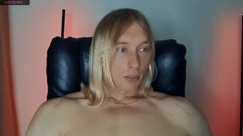 Snapshot of l_adonis_l chatting on 06/18/26, 07:19 Adonis online show from 06/18/26, 07:19