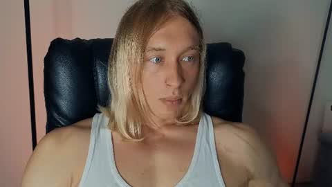 Snapshot of l_adonis_l chatting on 06/29/26, 07:58 Adonis online show from 06/29/26, 07:58