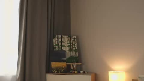 Alice online show from 10/19/25, 04:46