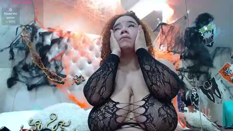 la crespa x online show from 10/18/25, 01:34