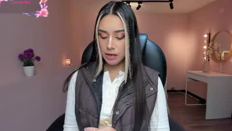 T A T I A N A online show from 07/06/26, 11:29