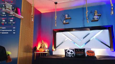 Cris  online show from 10/28/25, 11:03