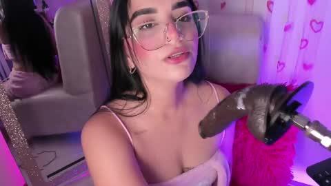 lana  foxx Model  independient online show from 04/24/26, 11:07