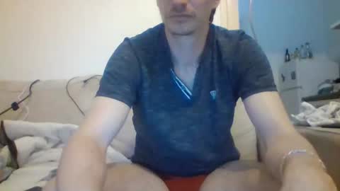 Snapshot of labelette007 chatting on 12/01/24, 07:47 labelette007 online show from 12/01/24, 07:47