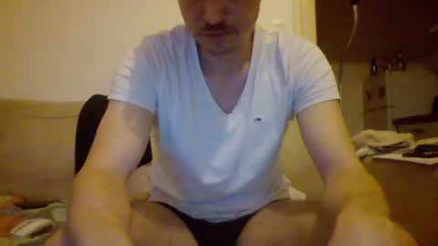 Snapshot of labelette007 chatting on 01/25/25, 02:04 labelette007 online show from 01/25/25, 02:04