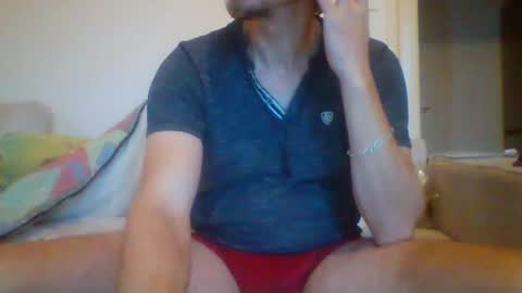 Snapshot of labelette007 chatting on 10/25/25, 04:24 labelette007 online show from 10/25/25, 04:24