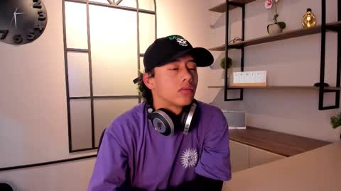 labrinthteasing online show from 10/28/25, 12:19