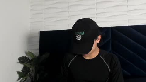 labrinthteasing online show from 01/18/26, 01:37