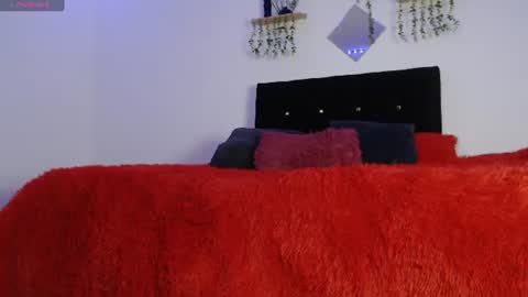 Snapshot of labrinthteasing chatting on 07/13/26, 06:11 labrinthteasing online show from 07/13/26, 06:11