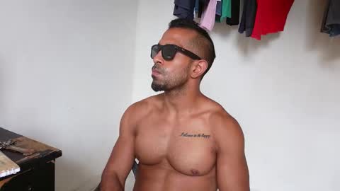 Snapshot of lacasadelosmunecosbq chatting on 03/17/26, 05:05 Bruno Smith online show from 03/17/26, 05:05