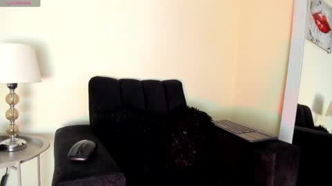 lace_victoria online show from 05/30/26, 12:30