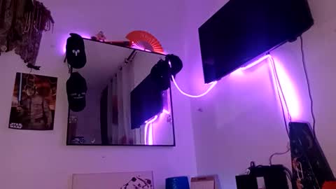 Snapshot of lachicadeldiablo chatting on 03/04/26, 10:32 lachicadeldiablo online show from 03/04/26, 10:32