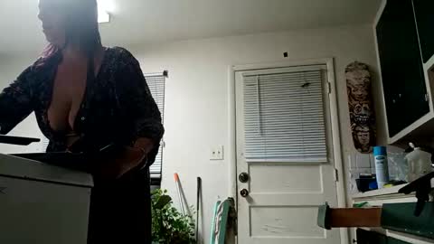 lacybell online show from 12/29/24, 04:38