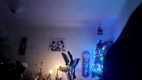 Snapshot of lacybell chatting on 12/19/25, 10:00 lacybell online show from 12/19/25, 10:00