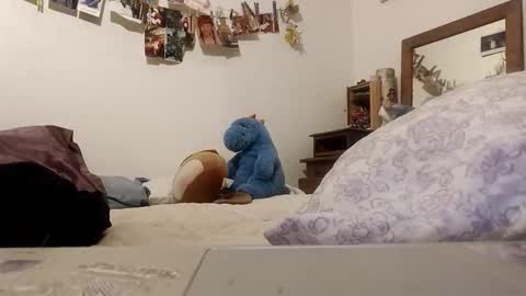 Snapshot of lacybell chatting on 01/18/26, 04:05 lacybell online show from 01/18/26, 04:05