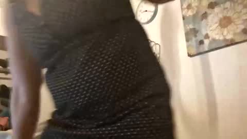 Snapshot of lacybell chatting on 02/14/26, 04:09 lacybell online show from 02/14/26, 04:09