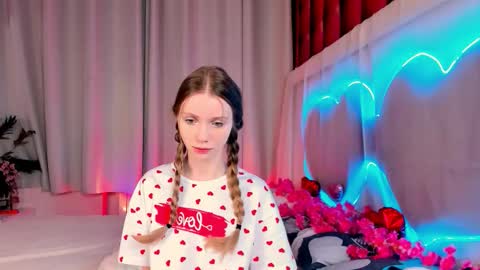 Lada online show from 02/25/26, 05:28