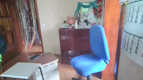 Snapshot of ladamay chatting on 06/04/26, 12:00 LadaMay online show from 06/04/26, 12:00