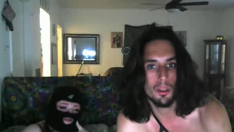 ladani23 online show from 05/11/26, 12:00
