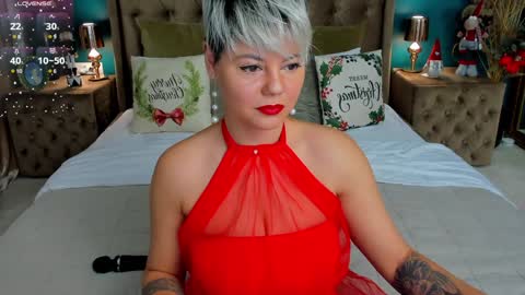 Snapshot of lady_alibi chatting on 12/31/24, 06:05 AliCooper  online show from 12/31/24, 06:05