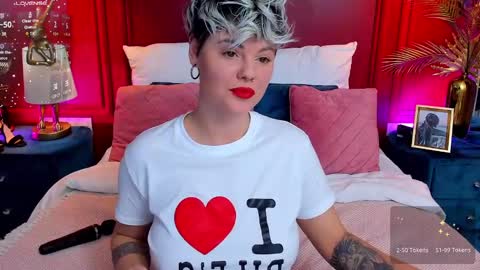 Snapshot of lady_alibi chatting on 02/15/25, 01:38 AliCooper  online show from 02/15/25, 01:38