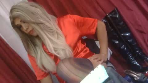 Snapshot of lady_athenax chatting on 06/05/26, 09:04 Athena online show from 06/05/26, 09:04